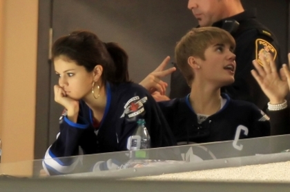 normal_031~4 - xX_Justin and Selena Watching Jets vs Hurricanes Game