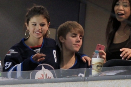 normal_032~5 - xX_Justin and Selena Watching Jets vs Hurricanes Game