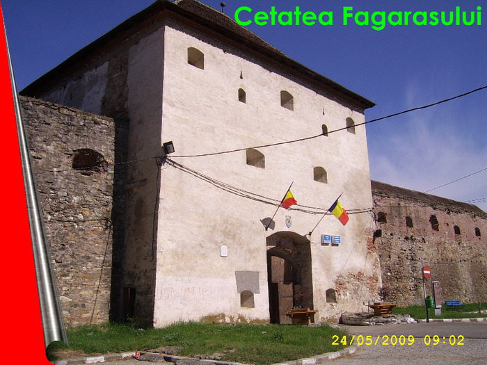 83. Cetatea Fagarasului - Intrarea principala