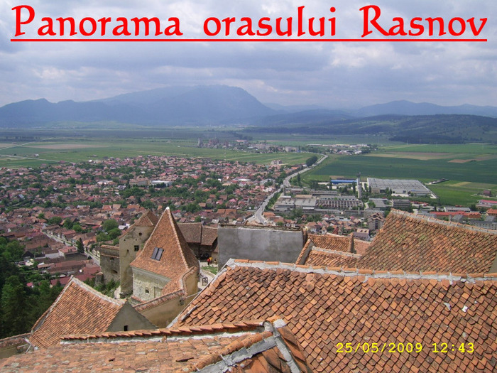 152. Panorama orasului RASNOV - vedere de la cetate (1) - Fascinanta Romanie - 2