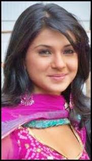 images - Jennifer Winget - Dr Ridhima Gupta3