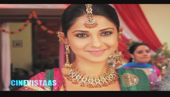 286266_157248687683638_147228508685656_303338_4103766_o - Jennifer Winget - Dr Ridhima Gupta3