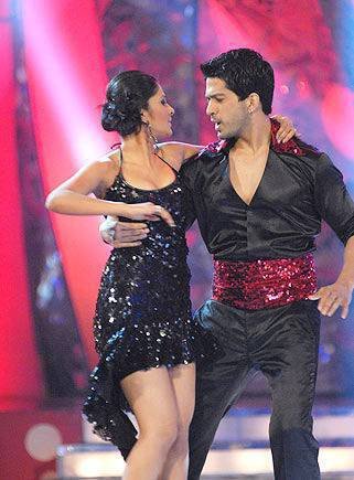 281535_151163104958863_147228508685656_287981_7044844_n - Jennifer Winget - Dr Ridhima Gupta3