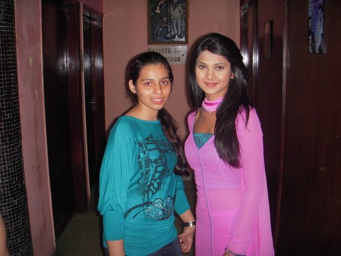 282119_148479815227192_147228508685656_280160_4804969_n - Jennifer Winget - Dr Ridhima Gupta3
