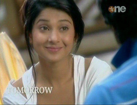 281298_148784258530081_147228508685656_280920_1564815_n - Jennifer Winget - Dr Ridhima Gupta3