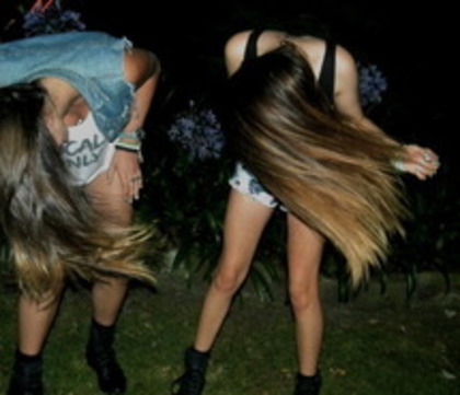 friends-girls-hair-192155