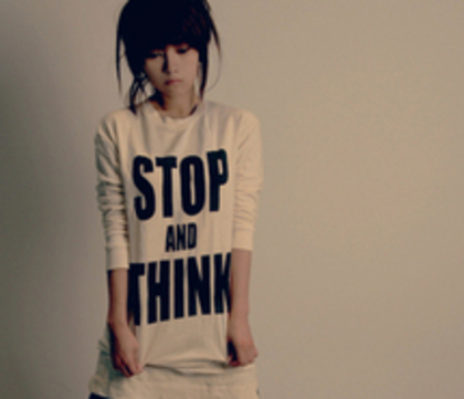 girl-stop-think-192531