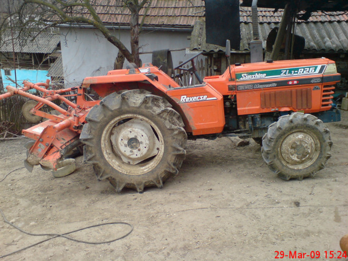 Tractor KUBOTA cu freza - Utilaje