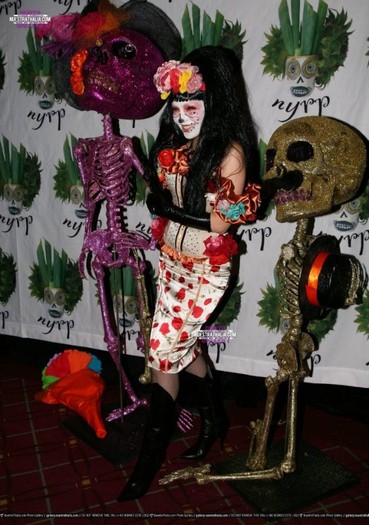 Thalia - Thalia-Halloween 2011