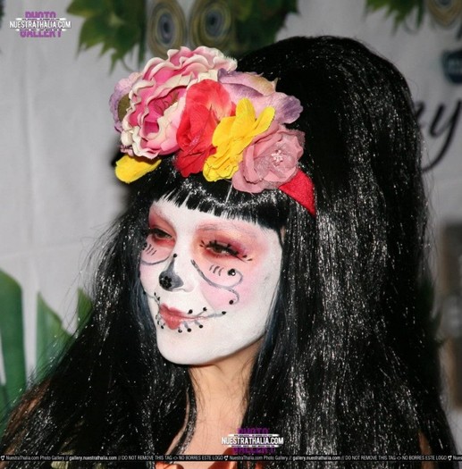 Thalia - Thalia-Halloween 2011