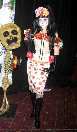 Thalia - Thalia-Halloween 2011