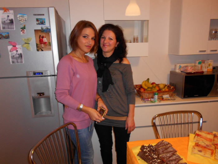 fetele lui mama Bianca si Miky