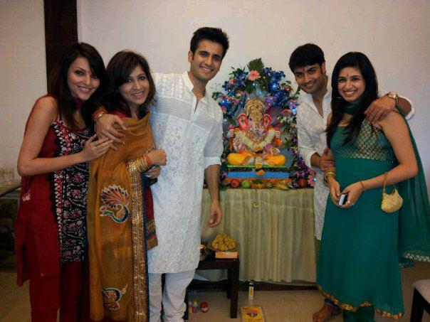 313818_215352925188240_116768125046721_600261_4790094_n