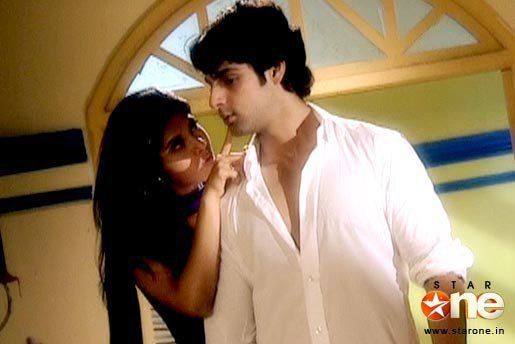 44473_108307302558642_100001381195440_75426_1485277_n - xxKaran Wahi si Jennifer Winget- Siddhant si Ridhimaxx