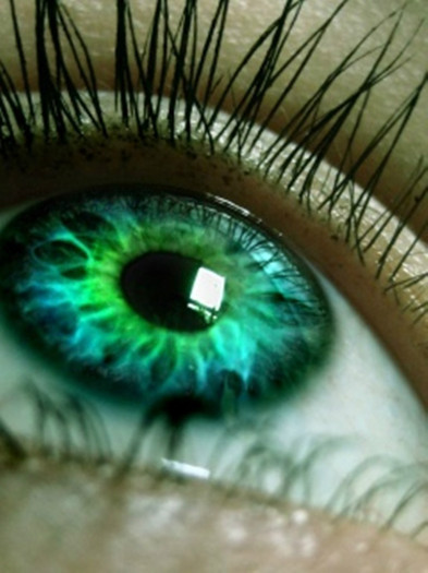 green_eyes - OCHI VERZI