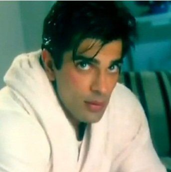 148355_169364443090999_100000523333268_456628_8330761_n - xxKaran Singh Grover-Armaanxx