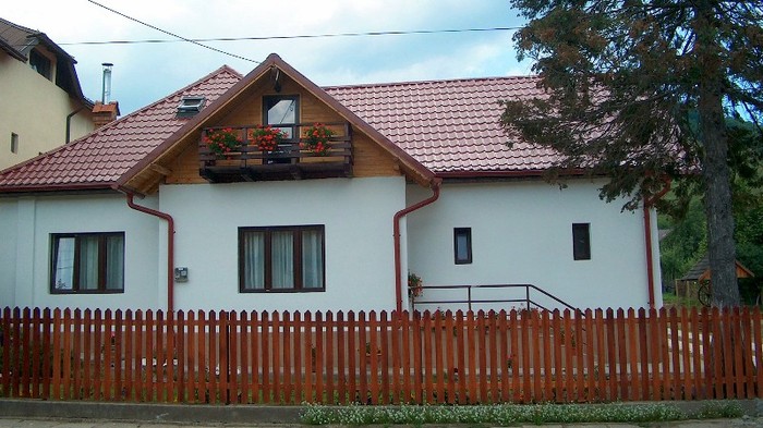 4. Vazuta din strada .. 4. Vazuta din strada ..