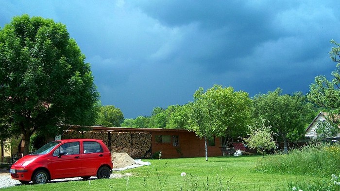 86. Vine ploaia ..