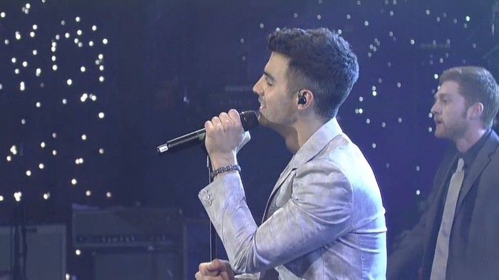 bscap0141 - Joe Jonas - Love Slayer