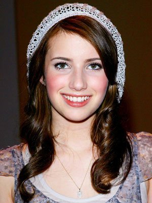 249479_136441323098873_131946026881736_261149_3085783_n - Emma roberts