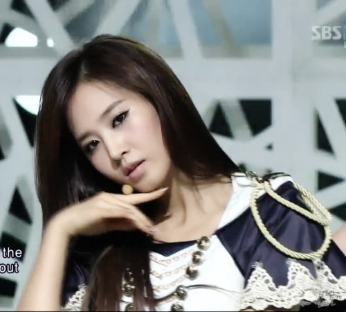tumblr_ltvrhcDktN1qdon7so1_500 - Yuri