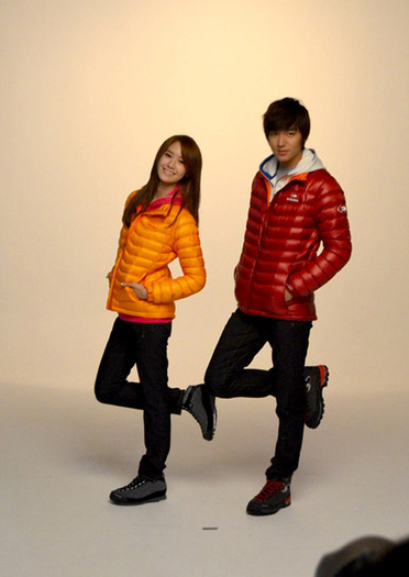 Yoona-Lee-Minho-for-Eider-girls-generation-snsd-24981346-450-635