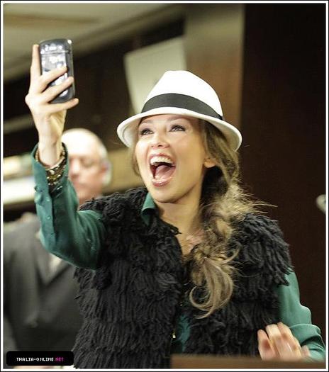 Thalia - Thalia-CADA DIA MAS FUERTE-New York