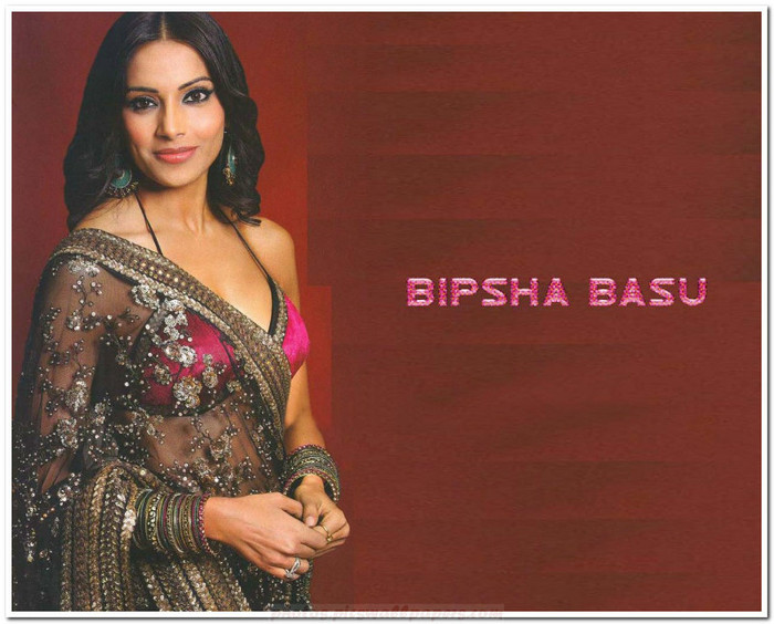 bipasha-basu-saree-photo-006