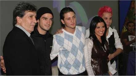 Chris.Mai.Poncho.Ucker (83)