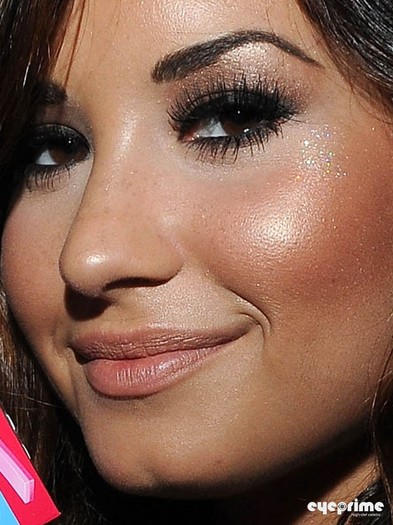 demi_eyeprime_047 - Demi Lovato