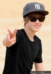 Hy baby ? cf? ma mai iuby?