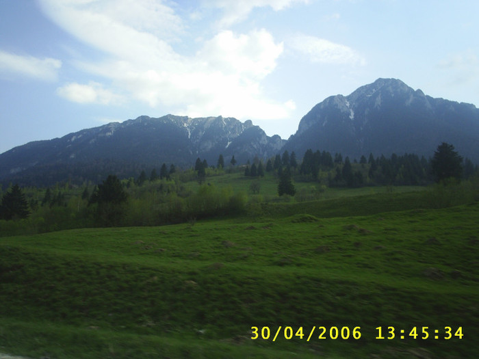 Masivul PIATRA  CRAIULUI (Piatra Mica si Piatra MARE ) - Prin    PRAPASTILE   Zarnestilor Brasov