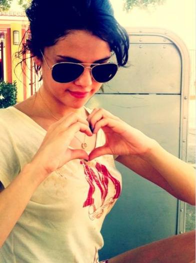 selena (13) - selena gomez comcerte