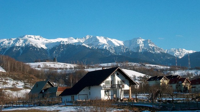 Bucegii si vilele de la benzinarie