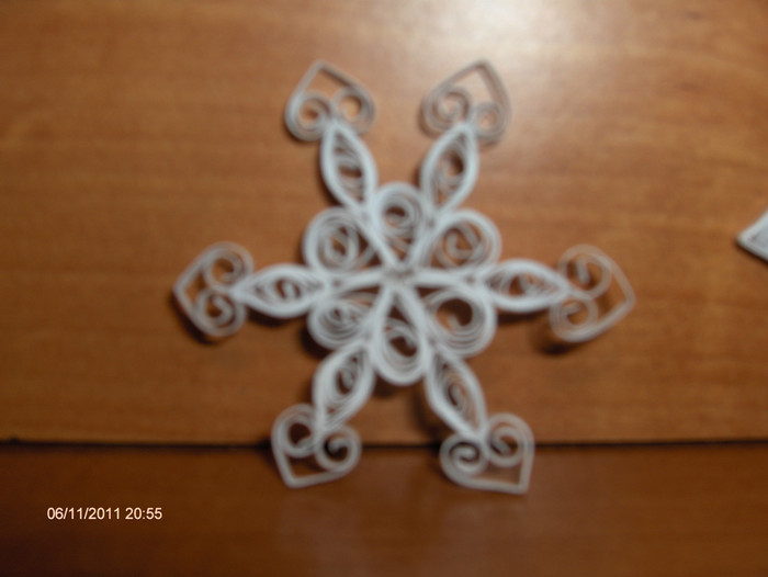 fulg de nea-dat - QUILLING