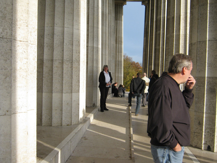 intre coloane -stalpi - Regensburg-straubing-passau-linz-Grein-Melk-Tuln-Wiena