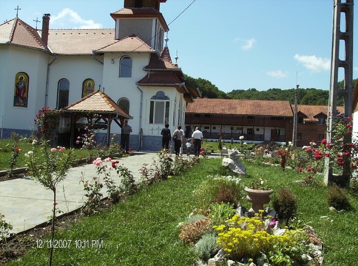 Manastirea Sf Ghe de la Bunesti - amintiri 2007