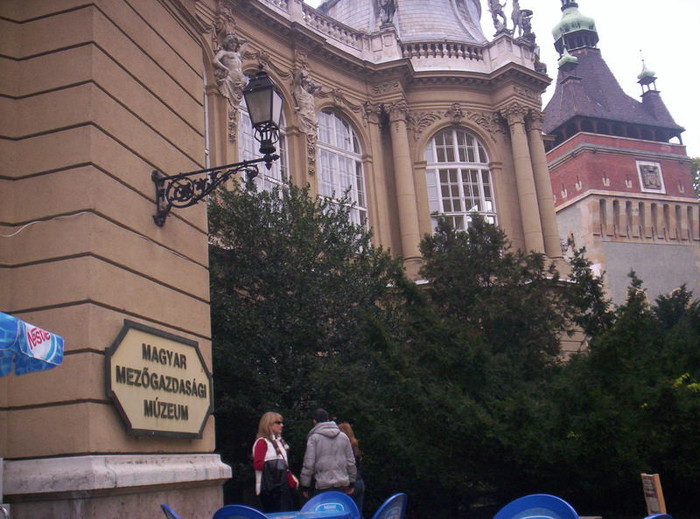 2007_Vajduhunyadv_r_044; aici se organizeaza in fiecare an
