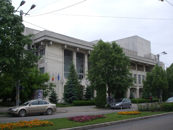 14988605_FCIHURZJS - Istoria orasului natal