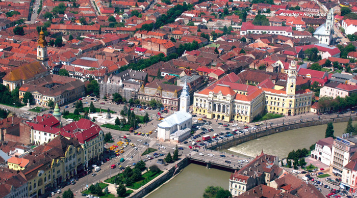 Piata_Unirii_Oradea - Oradea