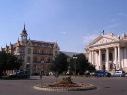 teatrul-din-Oradea - Oradea