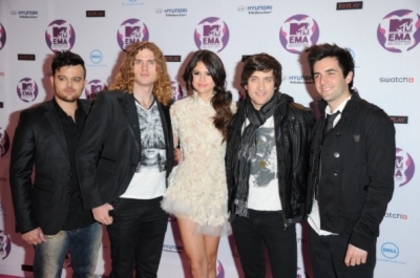 normal_096 - 6 11 2011 2011 MTV EMA