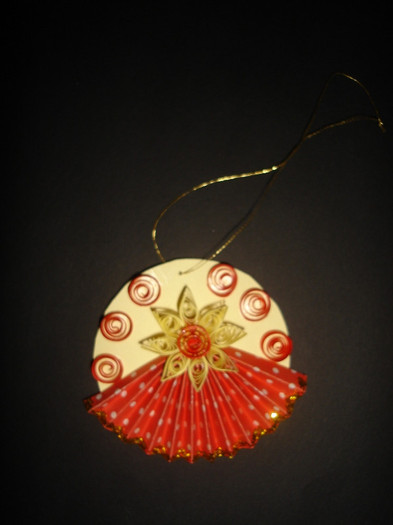 DSC07723 - tehnica rularii hartiei -  quilling