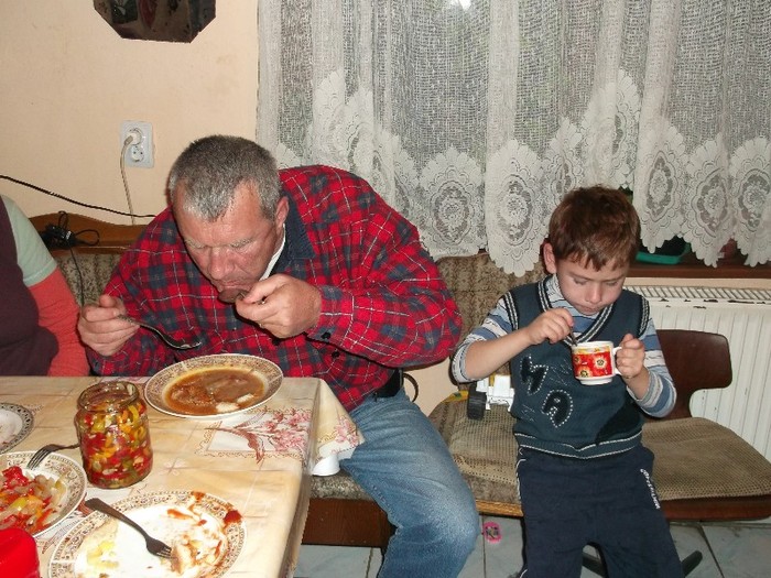 Ne grabim ca avem treaba