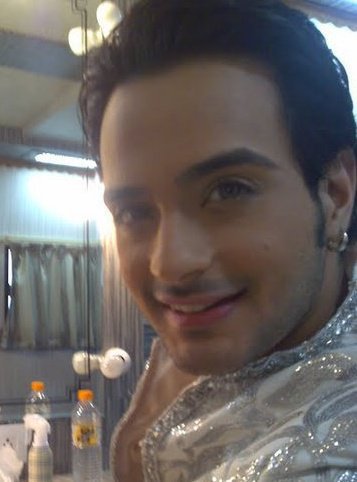 218072_208402862522239_126072107421982_704195_6491679_n