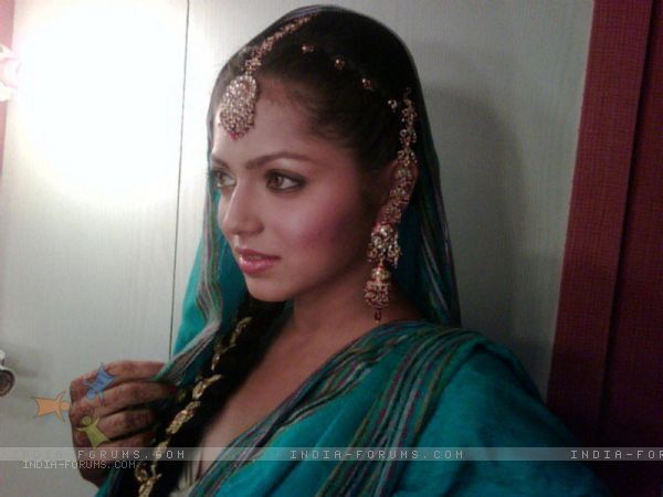 149799-drashti-dhami