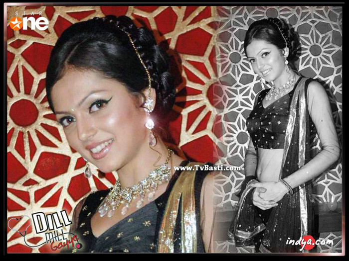 Drashti_Dhami_wallpaper_download_Dill_Mill_Gayye - Drashti Dhami-in saree