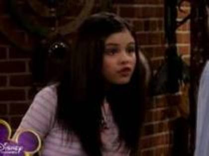 images (17) - Magicienii din Waverly Place