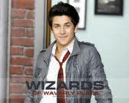 images (27) - Magicienii din Waverly Place