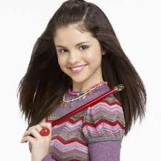 images (36) - Magicienii din Waverly Place